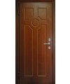 Дверь входная в квартиру Cerber 15 - МДФ панель с покрытием натуральным шпоном декорирована фрезеровкой. Наличники гладкие с зарезкой под петли.